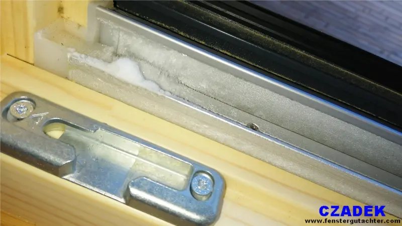 Eisbildung in der Aluminiumschiene